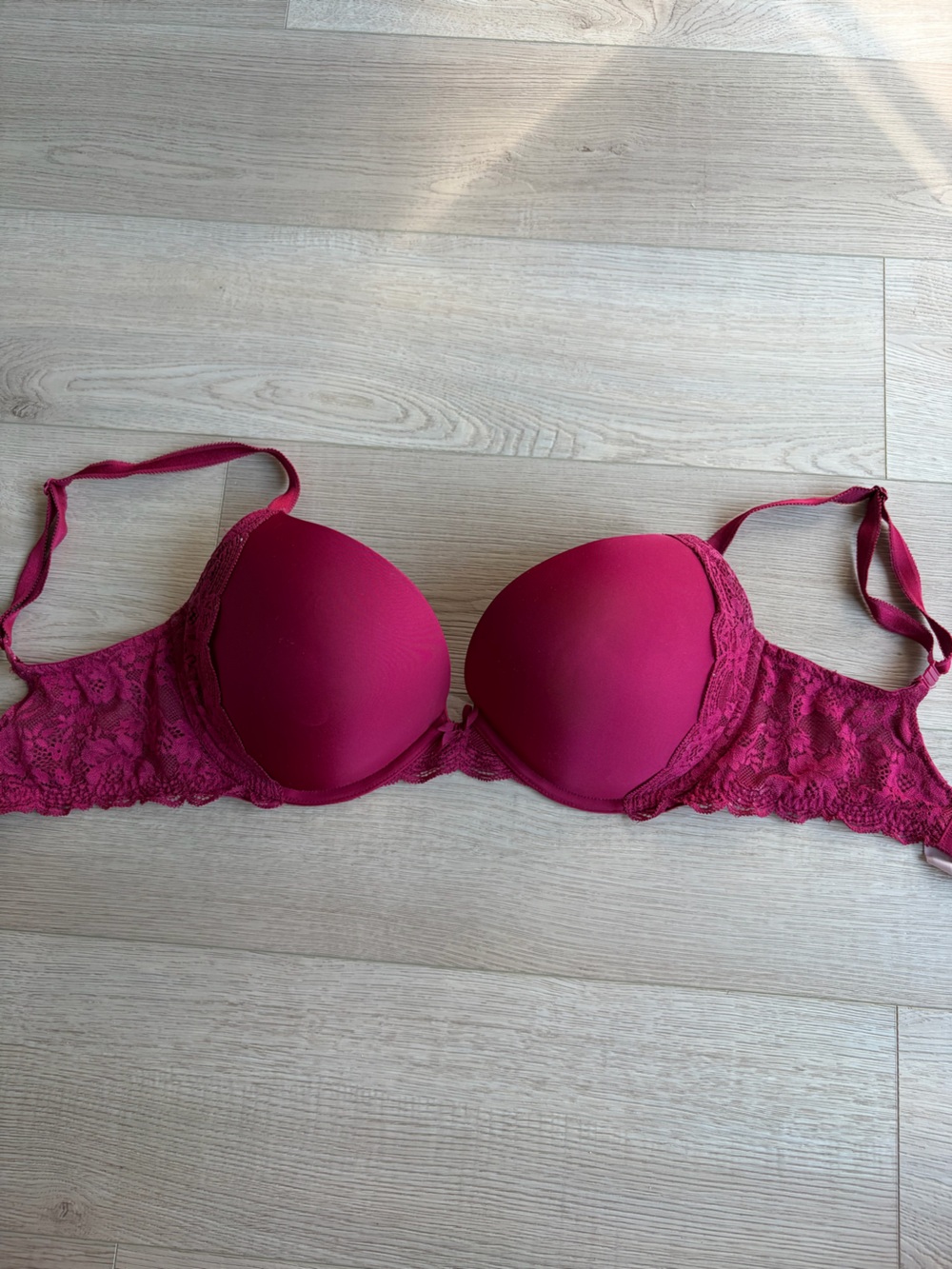 Victoria's Secret Hot Pink Lace-Trim Push-Up Bra | 32DDD - Picture 1 of 2